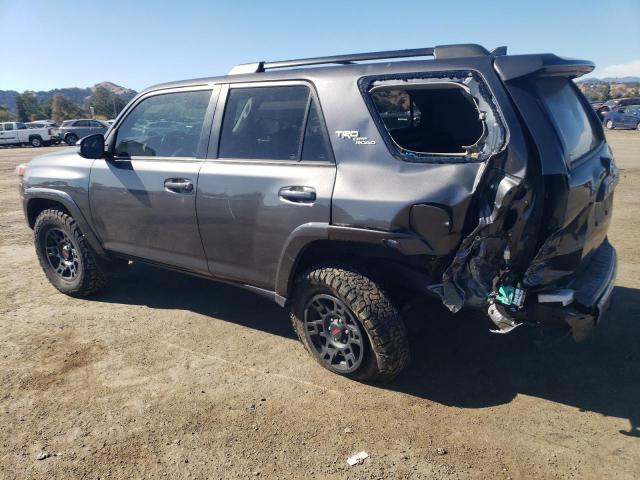 Obraz 2 z 2020 TOYOTA 4RUNNER SR5/SR5 PREMIUM 2020 z VIN JTEBU5JR8L5828369