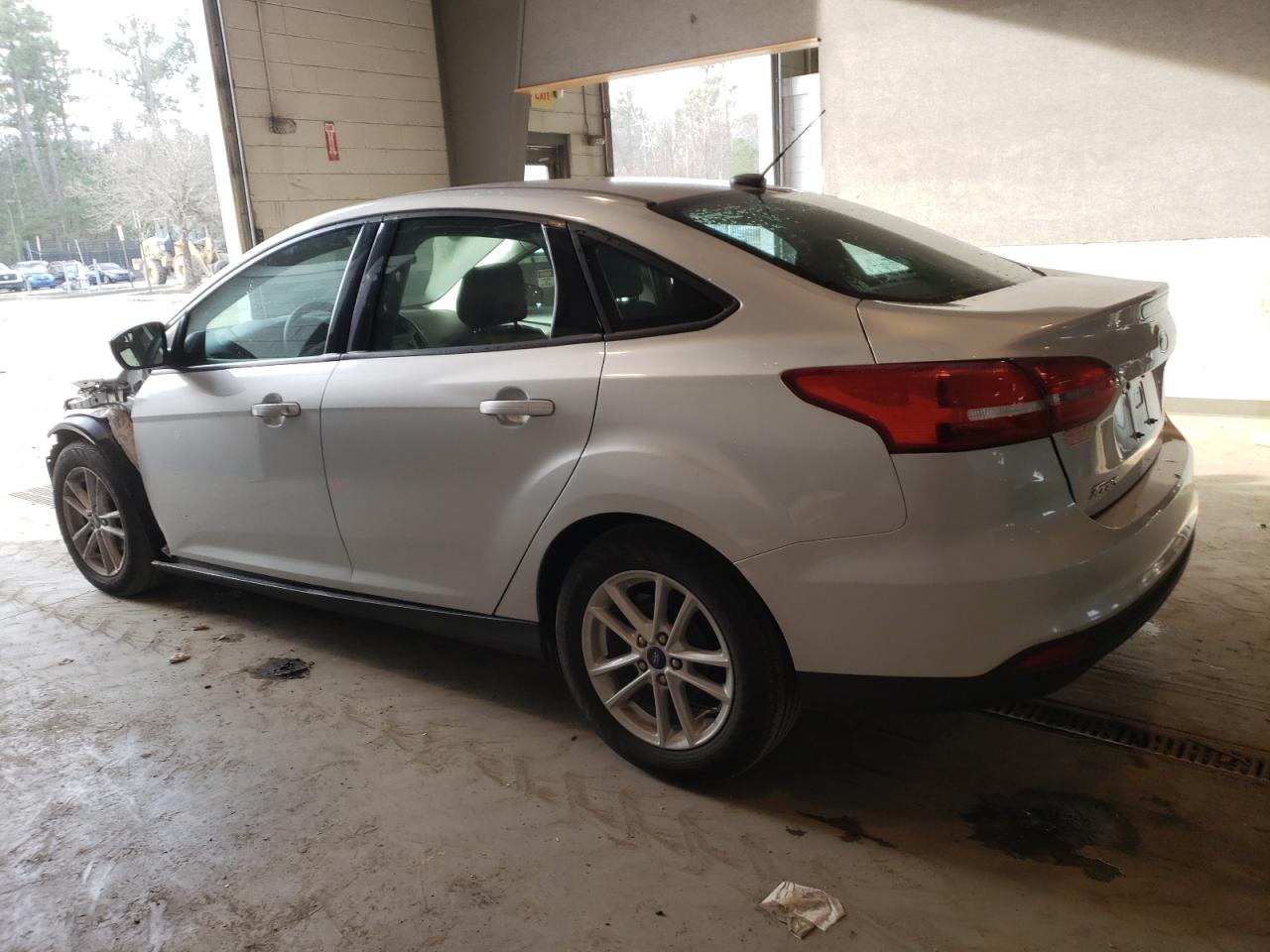 Изображение 2 2018 FORD FOCUS SE 2018 с VIN 1FADP3F23JL251561