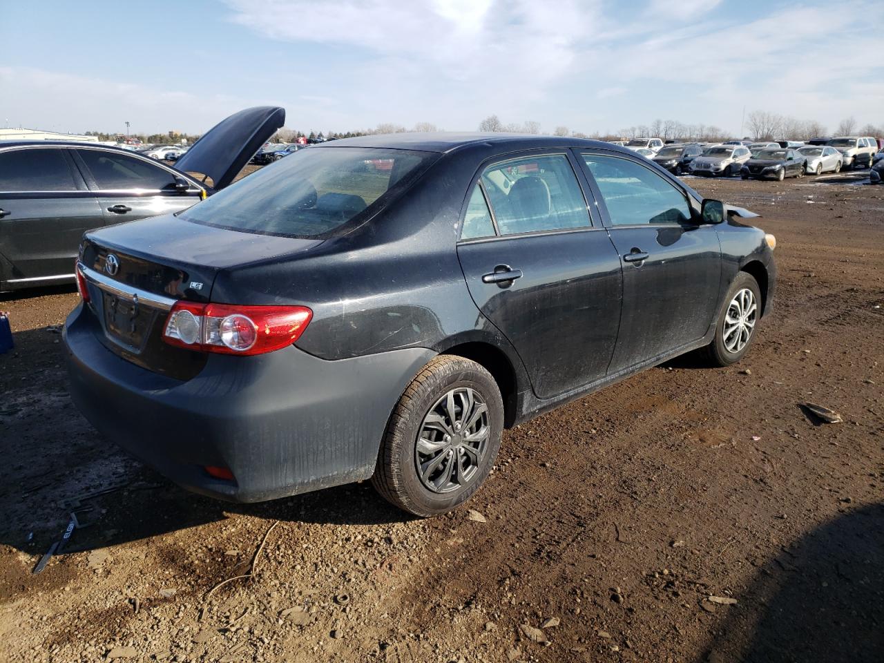 Image 3 of 2011 TOYOTA COROLLA BASE 2011 with VIN 2T1BU4EE1BC613245