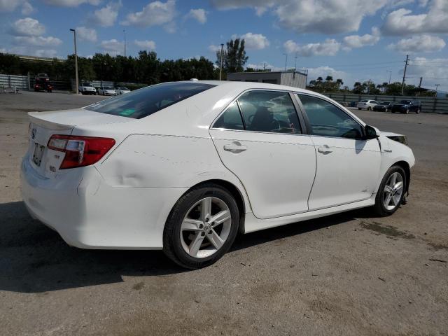 Image 3 of 2014 TOYOTA CAMRY HYBRID 2014 with VIN 4T1BD1FKXEU135624