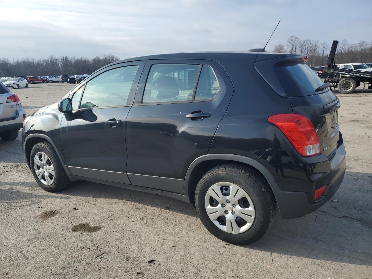 Изображение 2 2017 CHEVROLET TRAX LS 2017 с VIN 3GNCJKSBXHL287485