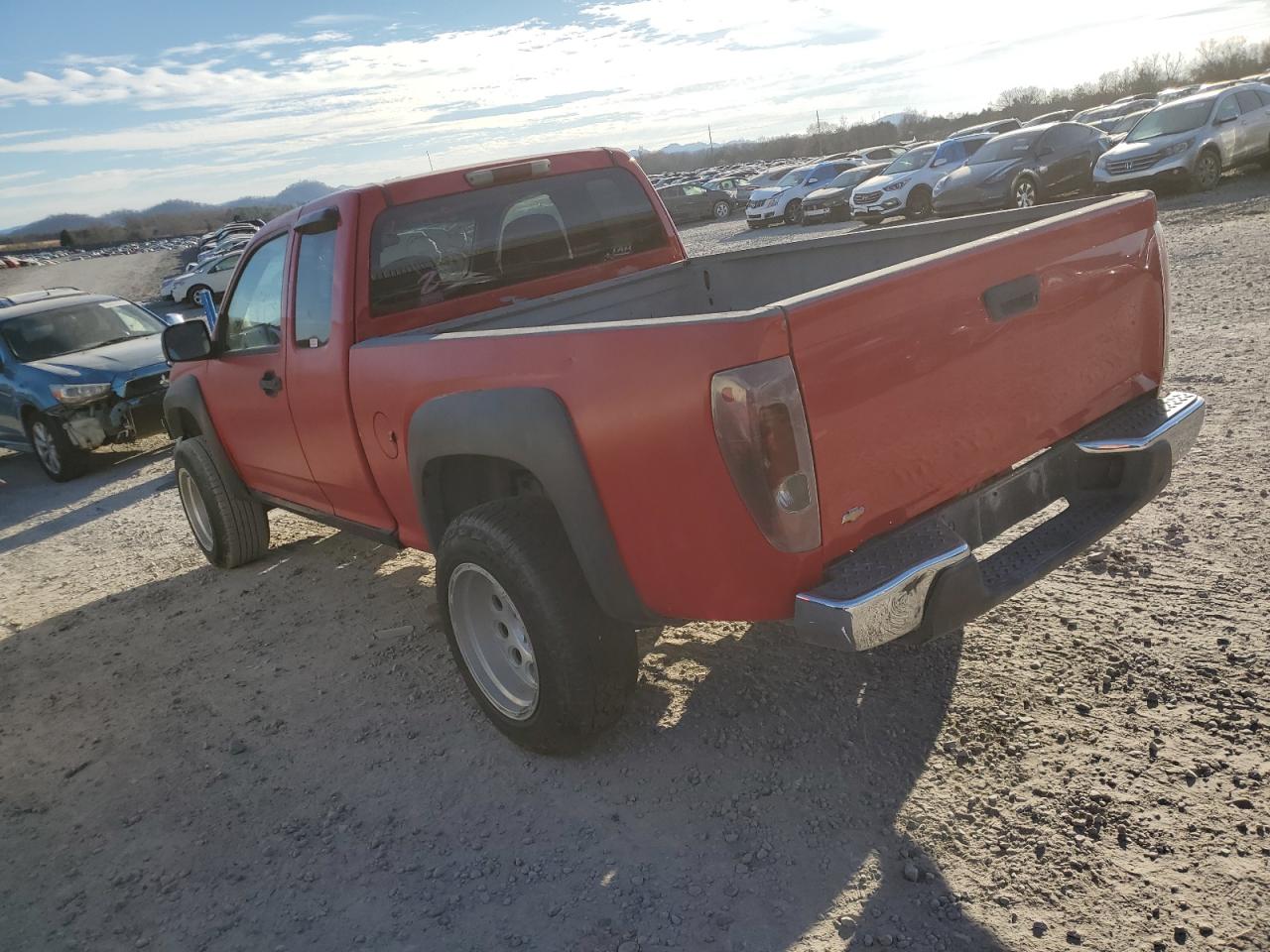Image 2 of 2005 CHEVROLET COLORADO  2005 with VIN 1GCDT196258147452