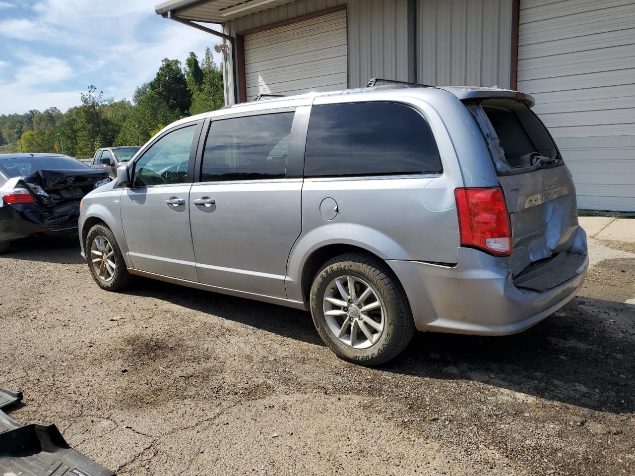 Изображение 2 2019 DODGE GRAND CARAVAN SXT 2019 с VIN 2C4RDGCG7KR742692