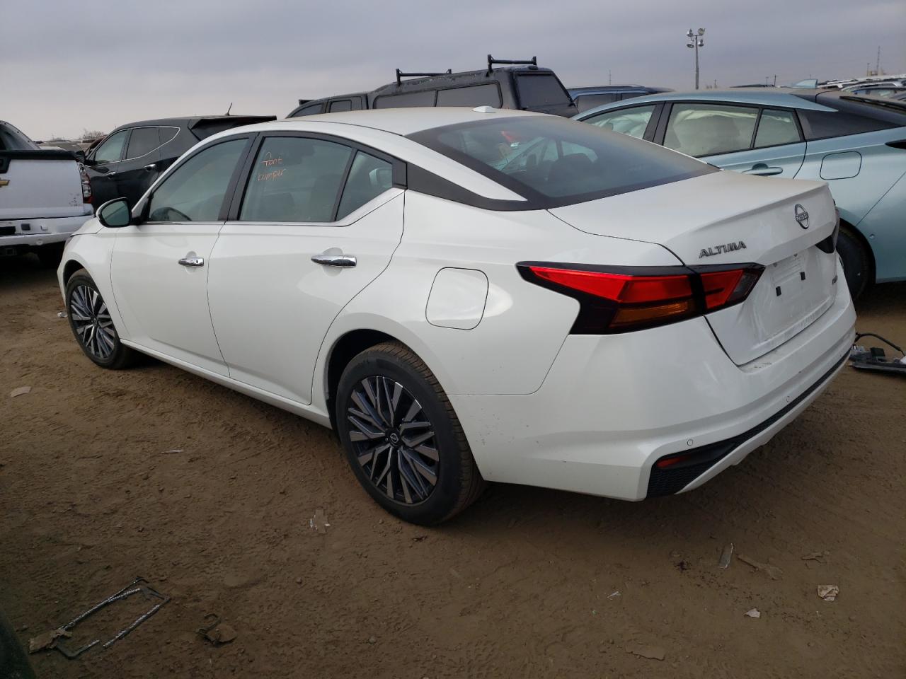 Изображение 2 2023 NISSAN ALTIMA SV 2023 с VIN 1N4BL4DW0PN412718