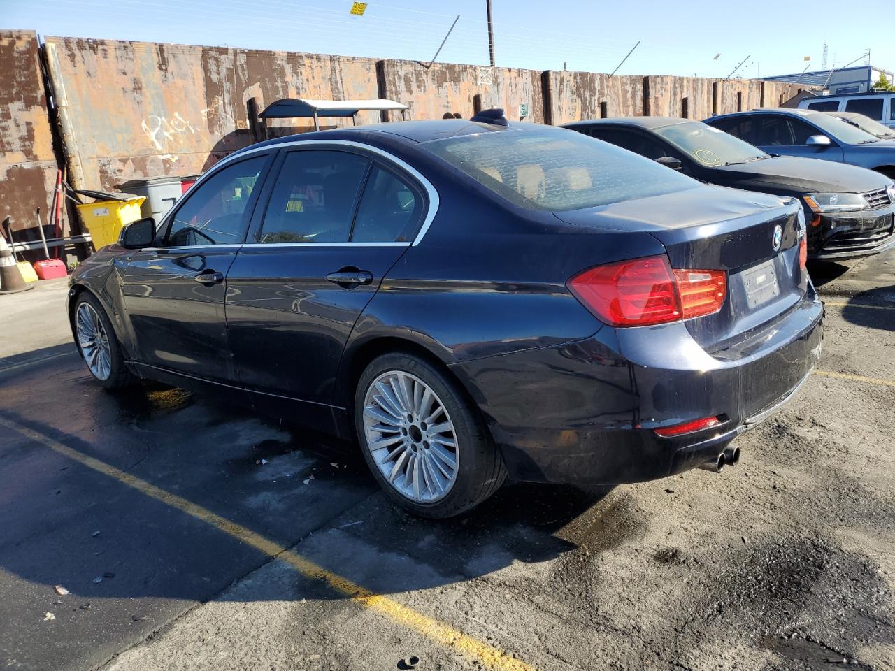 Image 2 of 2013 BMW 328 I 2013 with VIN WBA3A5C55DF356300