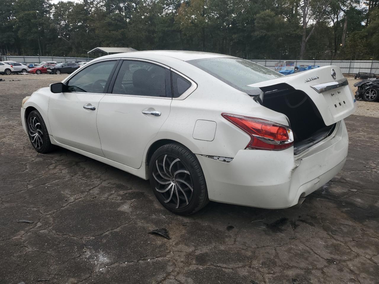 Image 2 of 2013 NISSAN ALTIMA 2.5 2013 with VIN 1N4AL3AP5DC276435