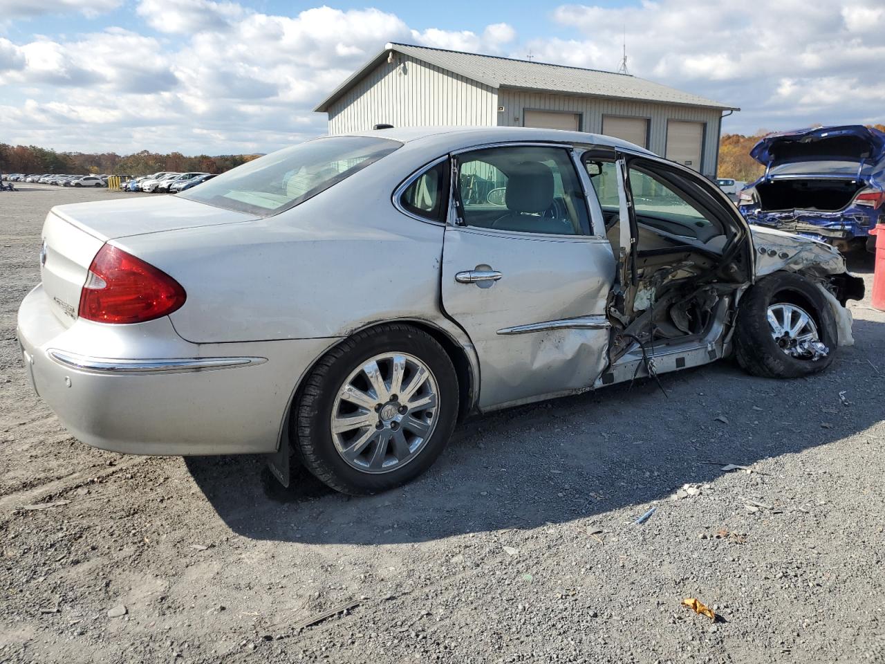Image 3 of 2009 BUICK LACROSSE CXL 2009 with VIN 2G4WD582391174319
