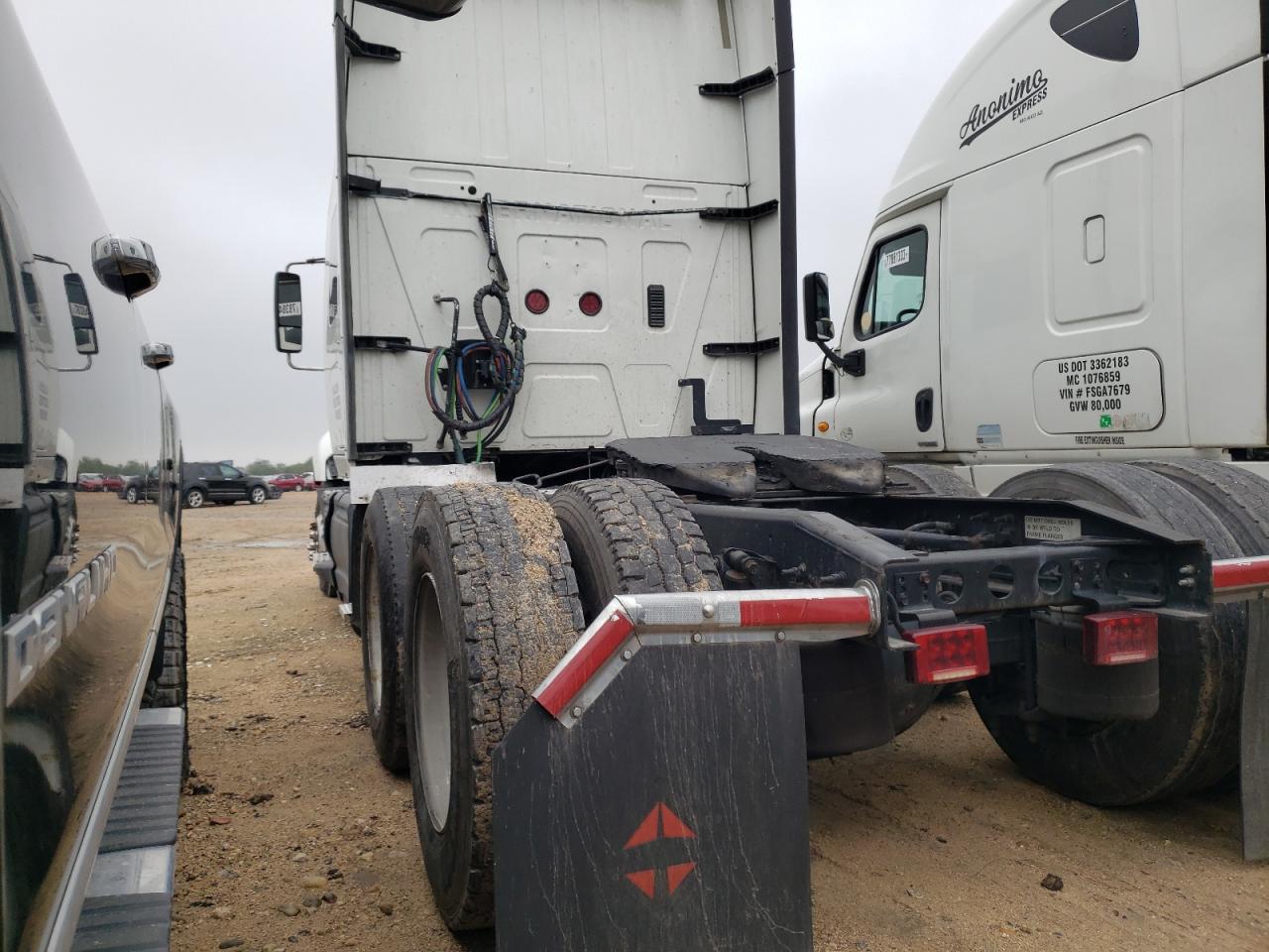 Image 3 of 2016 INTERNATIONAL PROSTAR  2016 with VIN 3HSDJAPR9GN293639