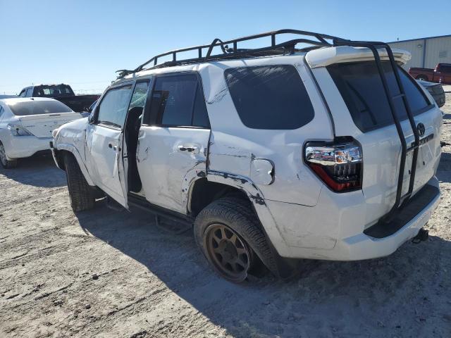 Изображение 2 2018 TOYOTA 4RUNNER SR5/SR5 PREMIUM 2018 с VIN JTEBU5JR9J5494575
