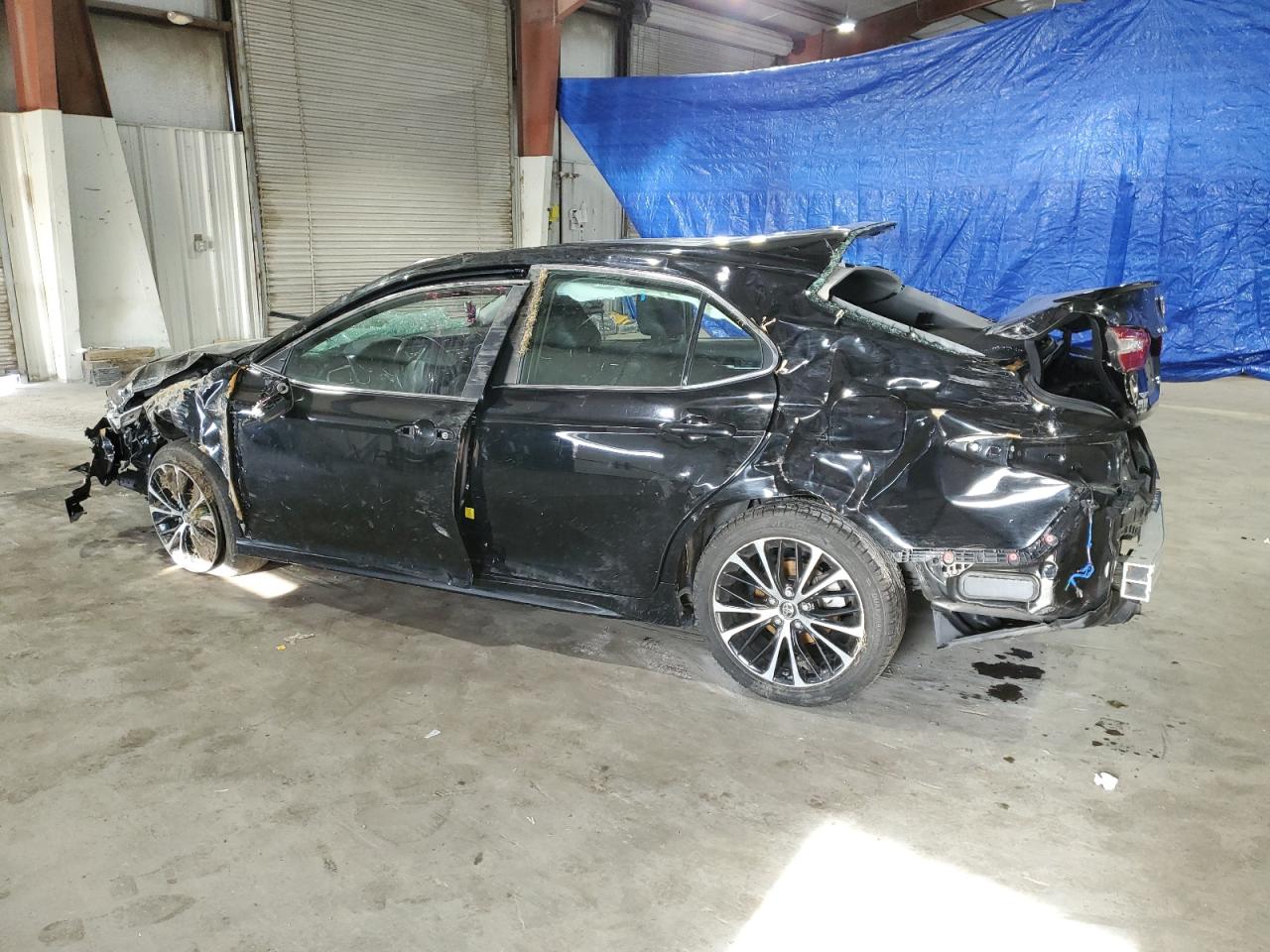 Изображение 2 2018 TOYOTA CAMRY L 2018 с VIN 4T1B11HK4JU085058