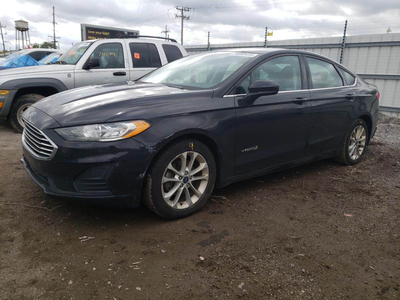 Изображение 1 2019 FORD FUSION SE 2019 с VIN 3FA6P0LU6KR100651