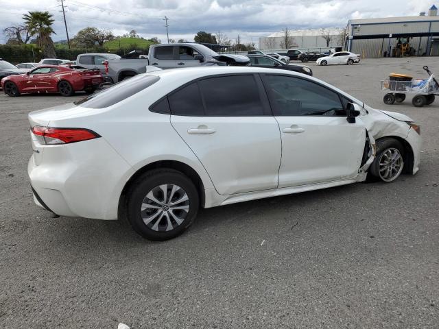 Image 3 of 2020 TOYOTA COROLLA LE 2020 with VIN JTDEBRBE8LJ026938