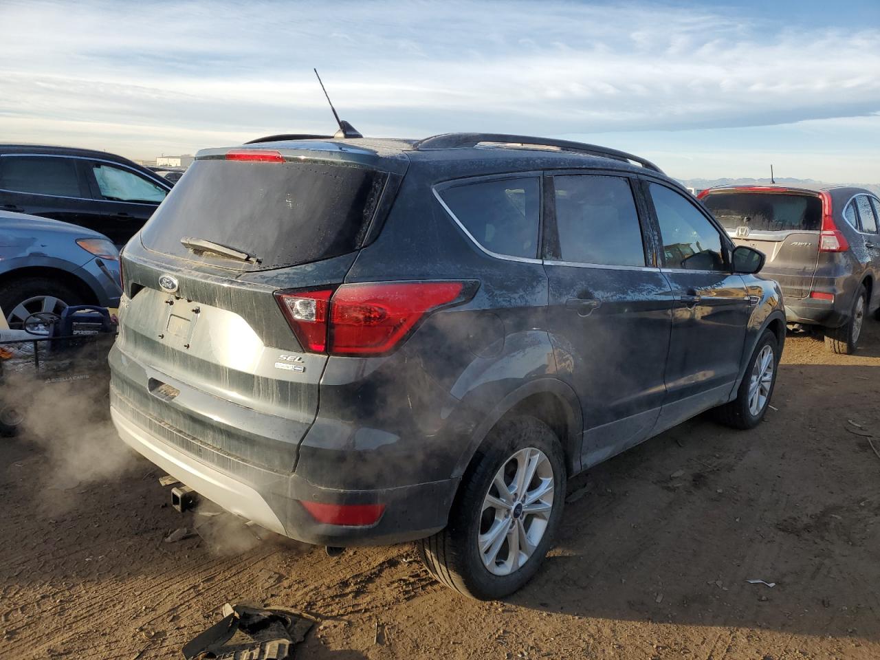 Image 3 of 2019 FORD ESCAPE SEL 2019 with VIN 1FMCU9HD0KUA25839