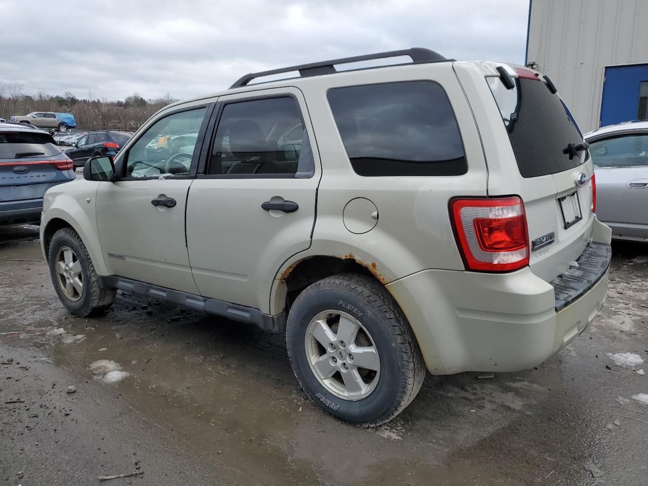 Image 2 of 2008 FORD ESCAPE XLT 2008 with VIN 1FMCU93168KD65448