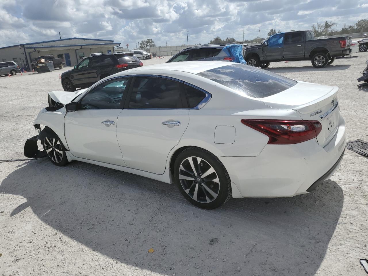 Image 2 of 2017 NISSAN ALTIMA 2.5 2017 with VIN 1N4AL3AP1HC489761