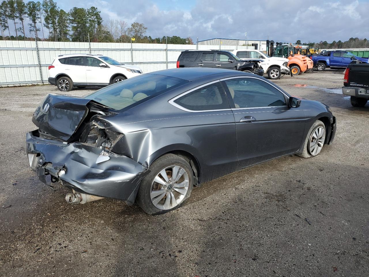 Image 3 of 2011 HONDA ACCORD LX-S 2011 with VIN 1HGCS1A34BA015685