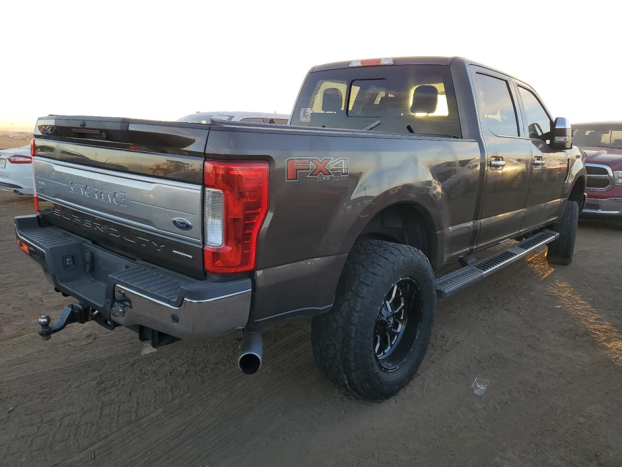 Изображение 3 2017 FORD F250 SUPER DUTY 2017 с VIN 1FT7W2B65HEF31865