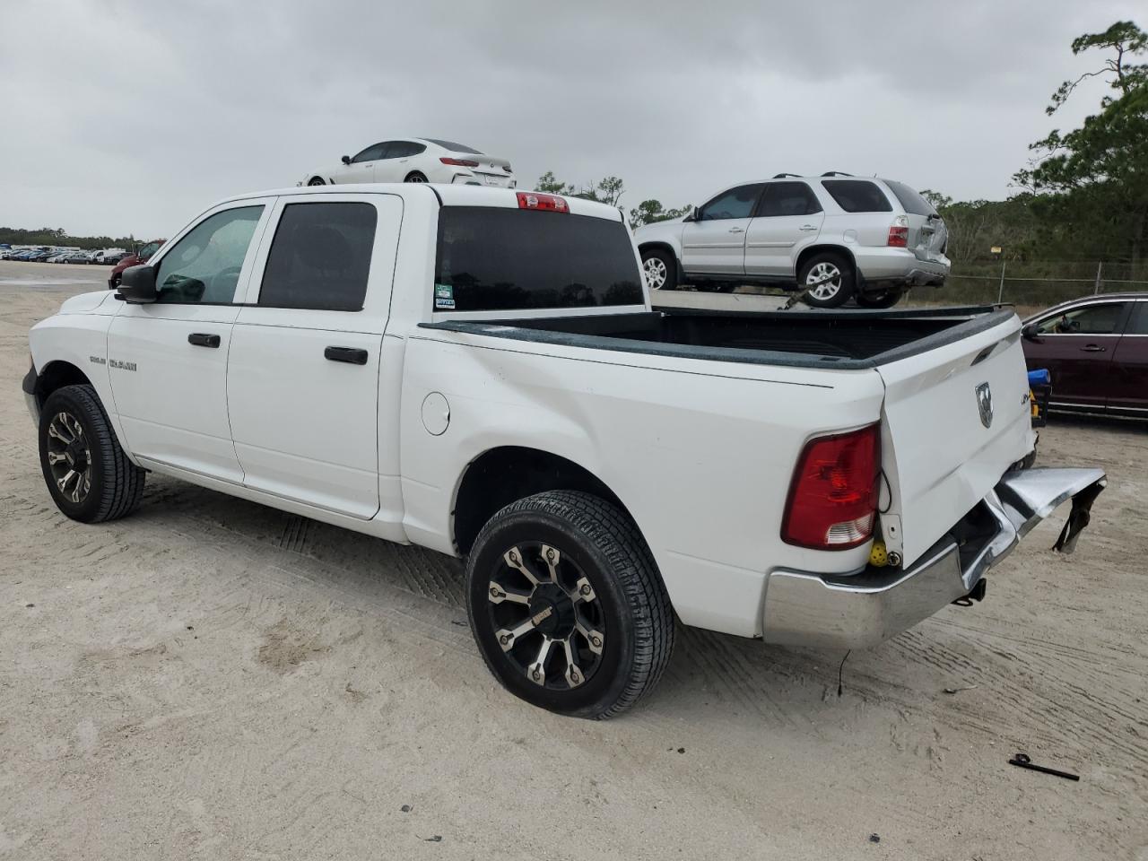 Изображение 2 2010 DODGE RAM 1500  2010 с VIN 1D7RV1CT5AS110140