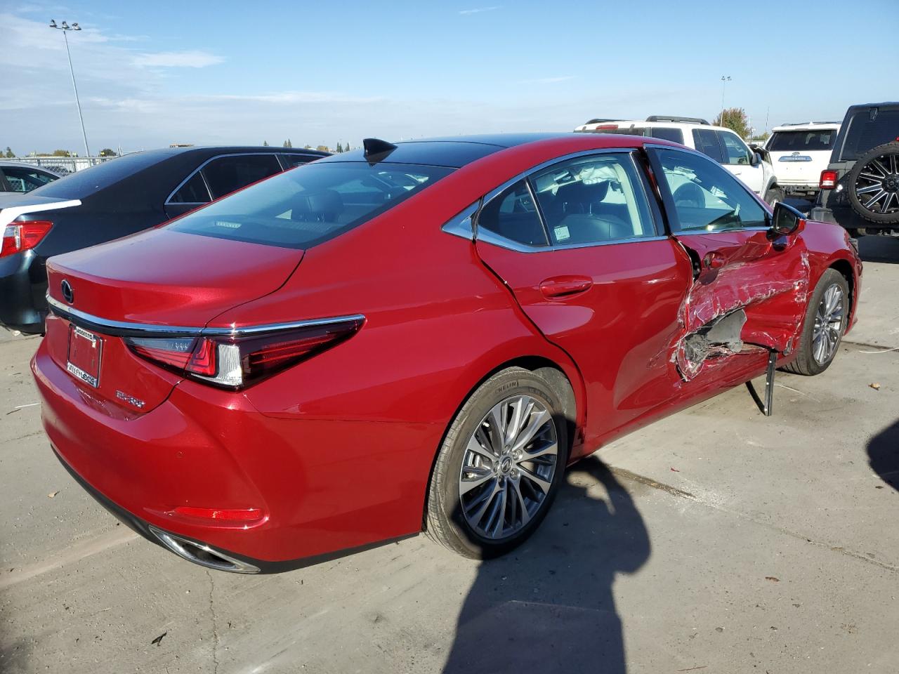 Image 3 of 2019 LEXUS ES 350 2019 with VIN 58ABZ1B18KU030485