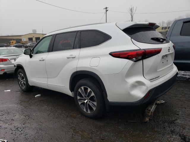 Obraz 2 z 2022 TOYOTA HIGHLANDER XLE 2022 z VIN 5TDGZRBH4NS588971