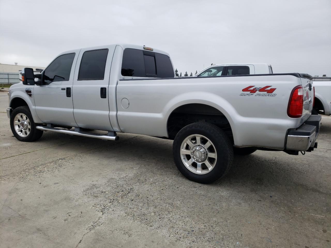 Изображение 2 2008 FORD F350 SRW SUPER DUTY 2008 с VIN 1FTWW31R88ED95132