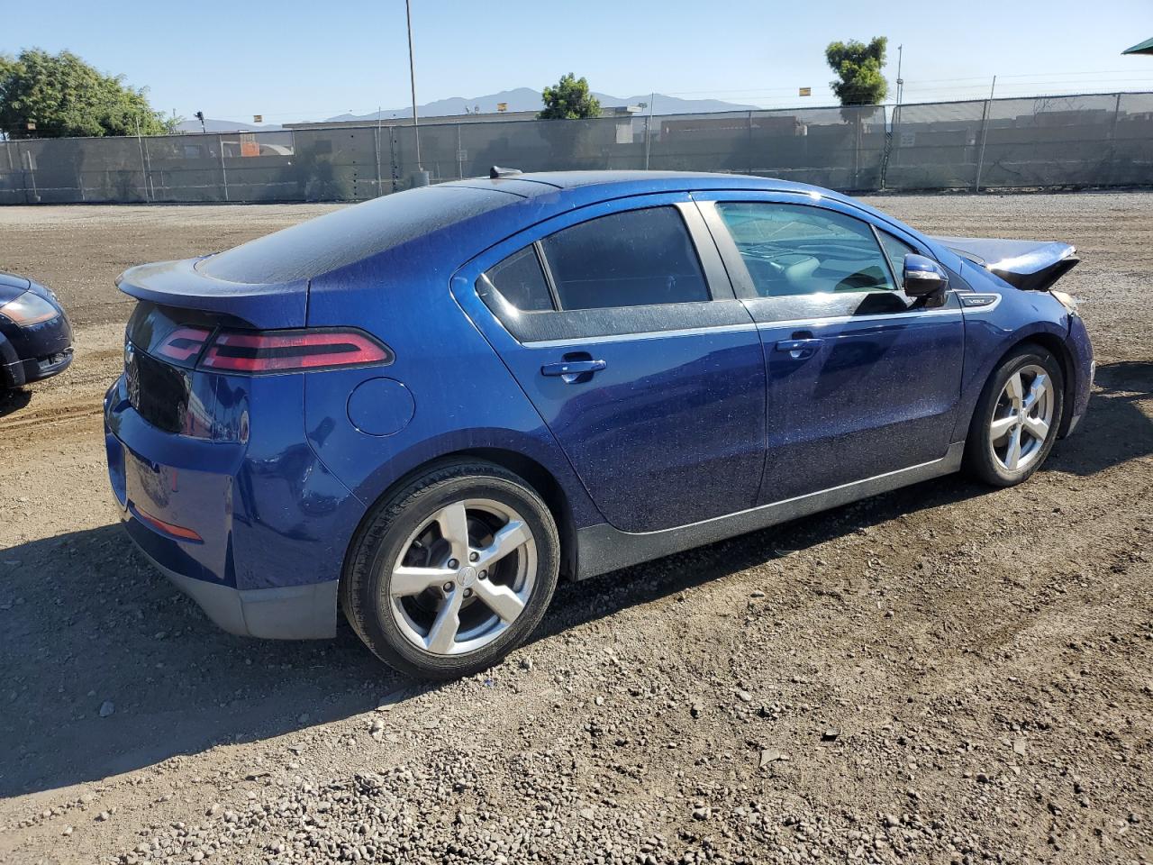 Image 3 of 2012 CHEVROLET VOLT  2012 with VIN 1G1RD6E48CU109676