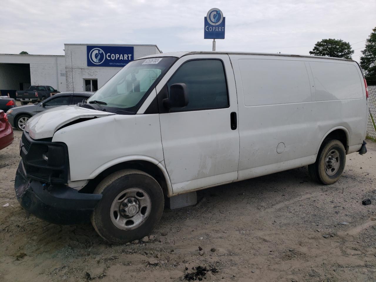 2015 CHEVROLET EXPRESS G2500  2015 image