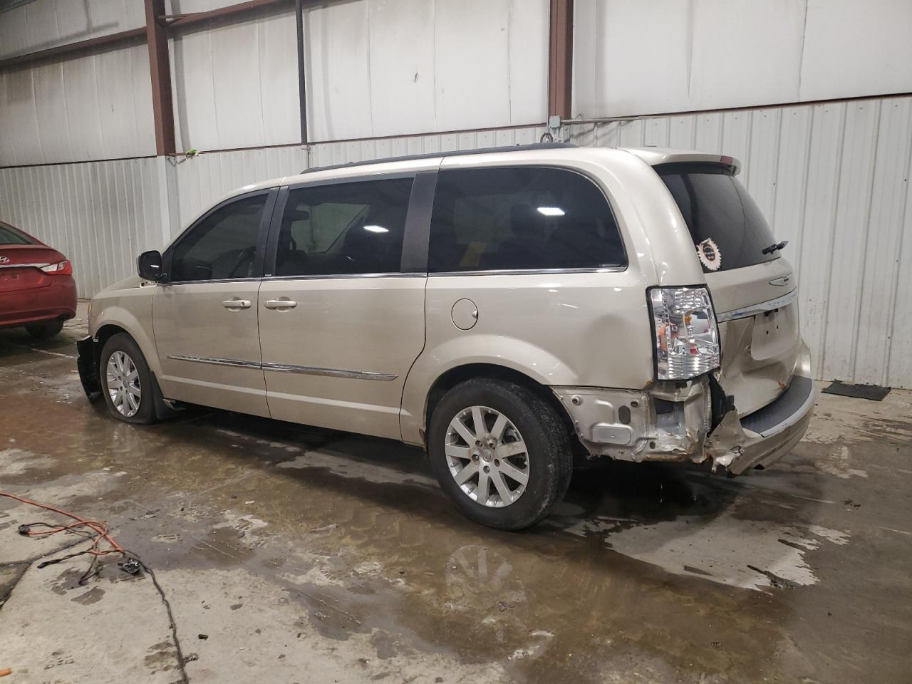 Obraz 2 z 2013 CHRYSLER TOWN & COUNTRY TOURING 2013 z VIN 2C4RC1BG4DR565359