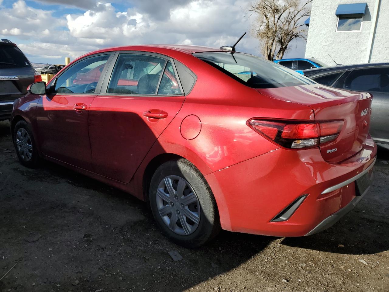 Изображение 2 2023 KIA RIO LX 2023 с VIN 3KPA24AD5PE521305