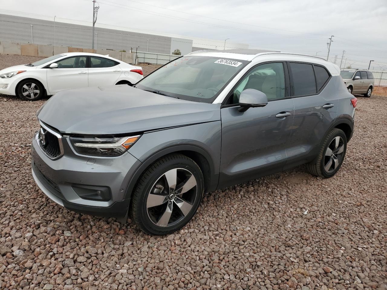 2019 VOLVO XC40 T5 MOMENTUM 2019 image