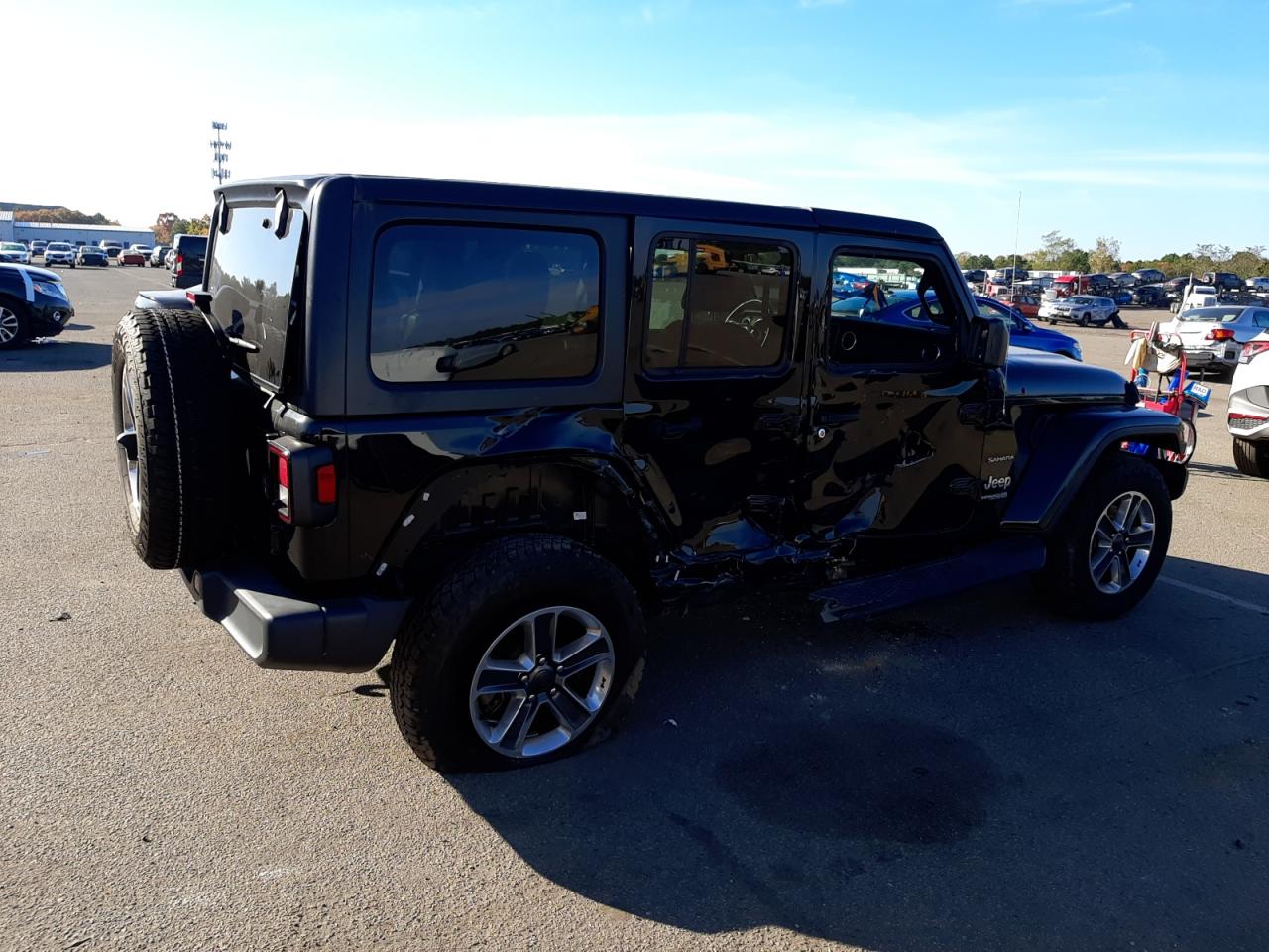 Изображение 3 2020 JEEP WRANGLER UNLIMITED SAHARA 2020 с VIN 1C4HJXEG1LW196871
