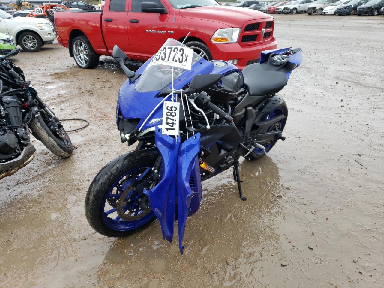 Изображение 2 2023 YAMAHA YZFR7  2023 с VIN JYARM38EXPA006661