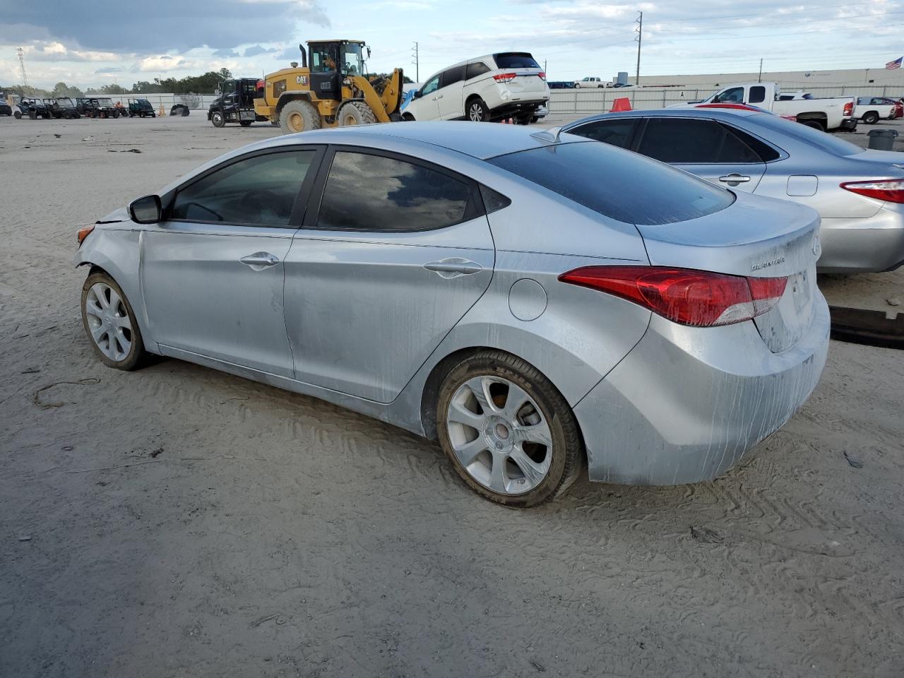 Изображение 2 Hyundai Elantra Gls 2012 с VIN KMHDH4AE4CU254329