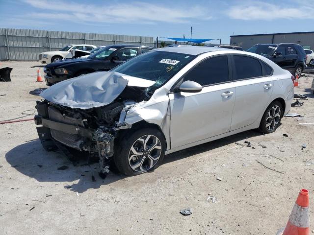 Изображение 1 2021 KIA FORTE FE 2021 с VIN 3KPF24AD3ME359806