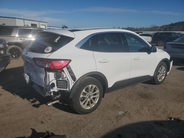 Image 3 of 2020 FORD ESCAPE SE 2020 with VIN 1FMCU0G64LUC52239