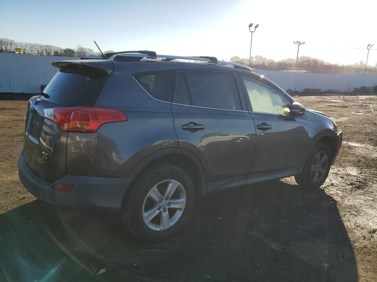 Obraz 3 z 2013 TOYOTA RAV4 XLE 2013 z VIN JTMRFREV4D5022266