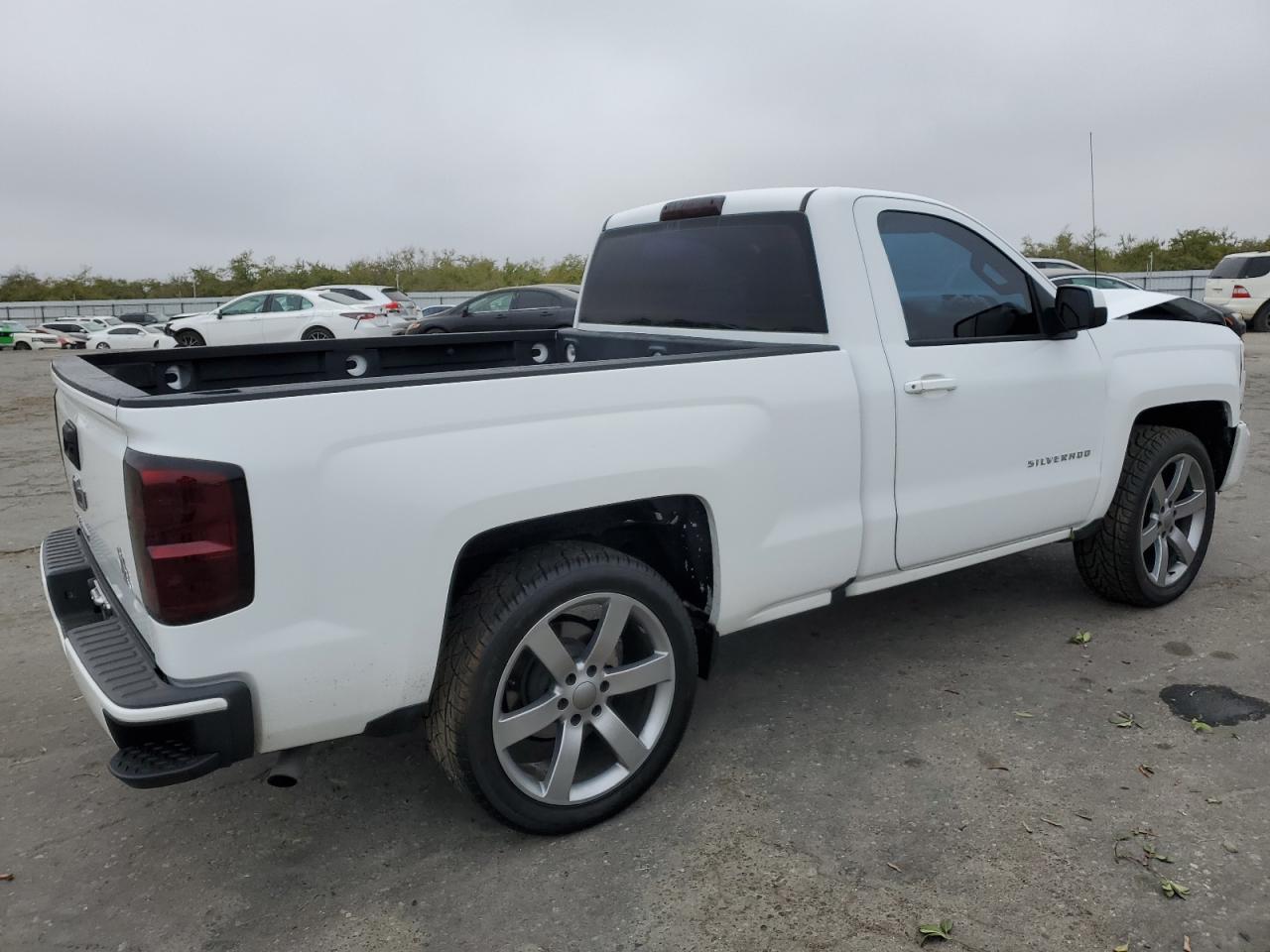 Image 3 of 2016 CHEVROLET SILVERADO C1500 2016 with VIN 1GCNCNEH7GZ194685