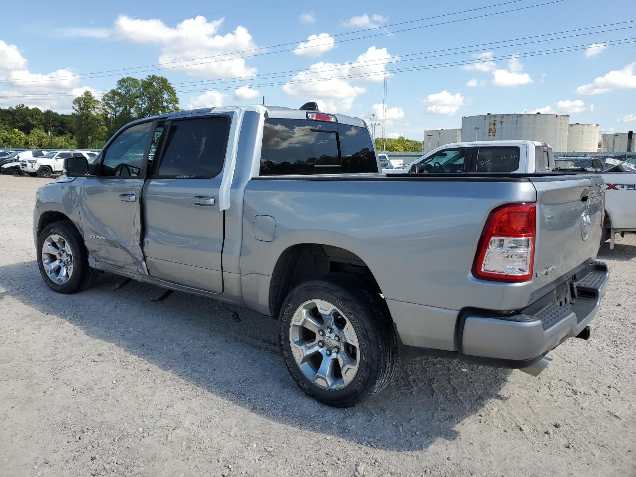 Image 2 of Ram 1500 with VIN 1C6RREFT7KN770544