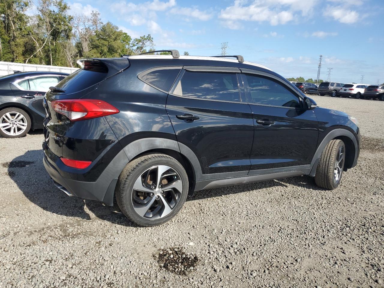 Obraz 3 z 2016 HYUNDAI TUCSON LIMITED 2016 z VIN KM8J33A28GU114856