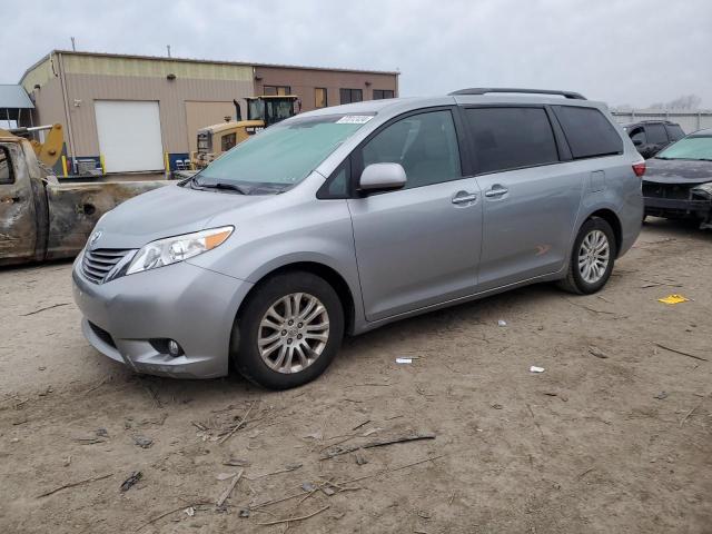 Image 1 of 2016 TOYOTA SIENNA XLE 2016 with VIN 5TDYK3DC1GS732163