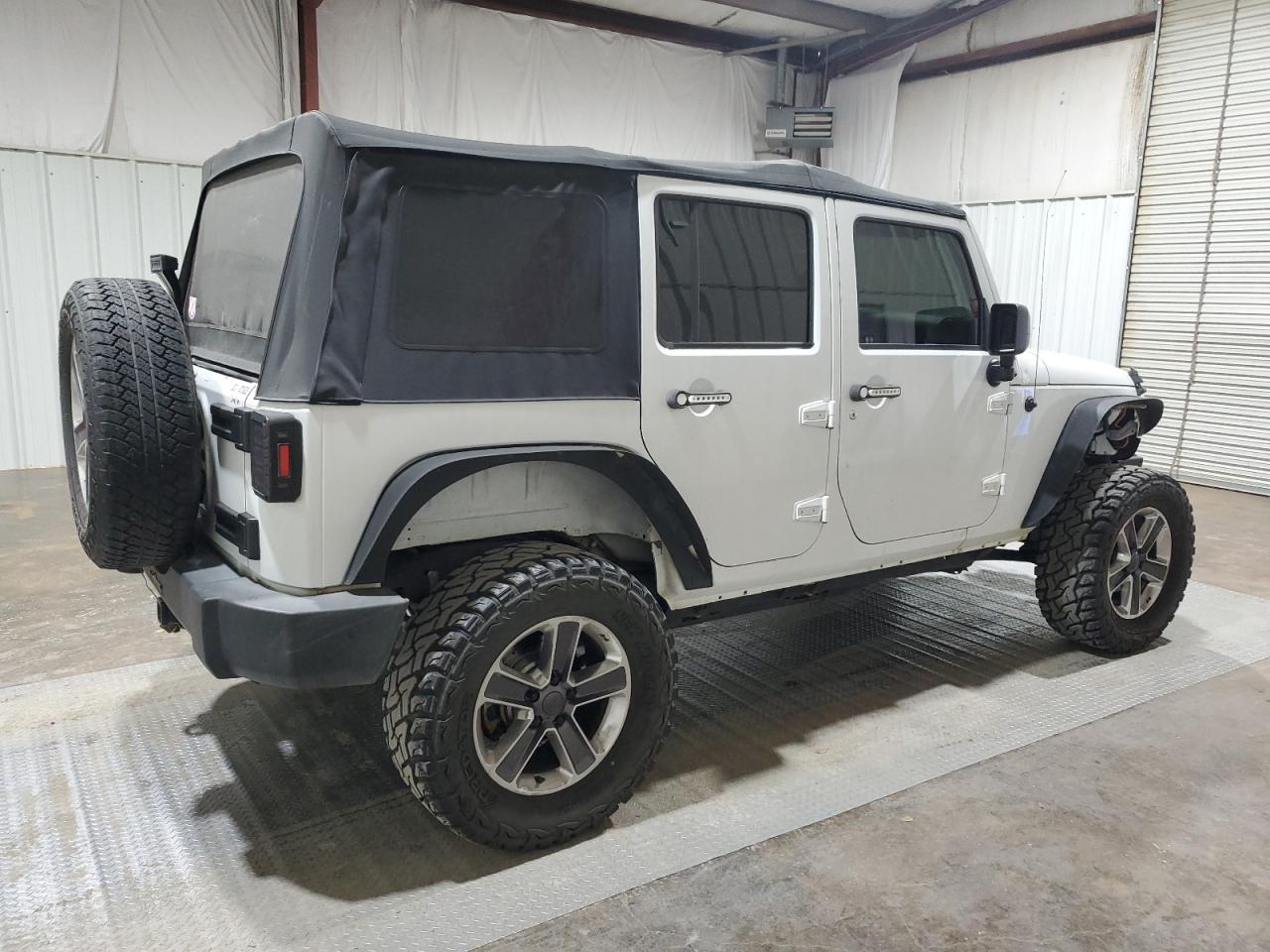 Obraz 3 z 2017 JEEP WRANGLER UNLIMITED SPORT 2017 z VIN 1C4BJWDG7HL623660