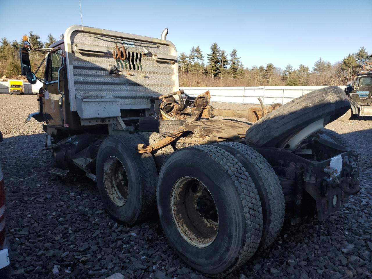 Obraz 3 z 1999 INTERNATIONAL 8000 8100 1999 z VIN 1HSHCATR5XH203933