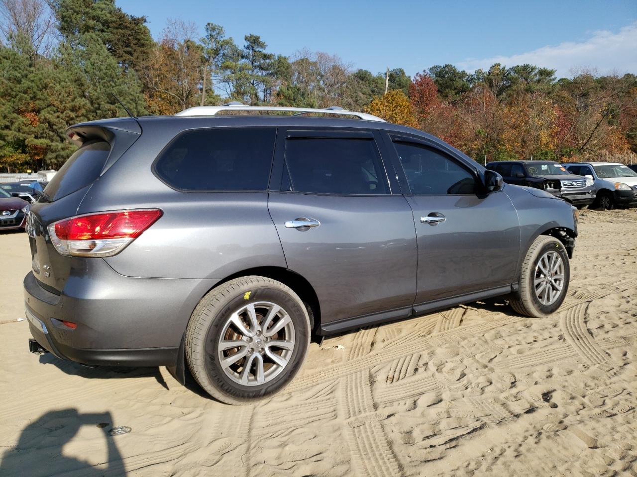 Изображение 3 2016 NISSAN PATHFINDER S 2016 с VIN 5N1AR2MM2GC632845