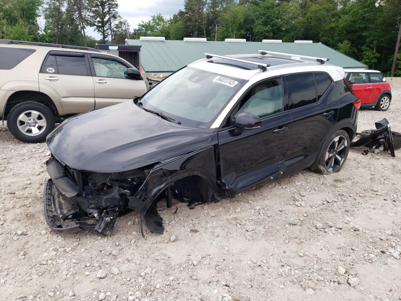 Obraz 2019 VOLVO XC40 T5 MOMENTUM 2019