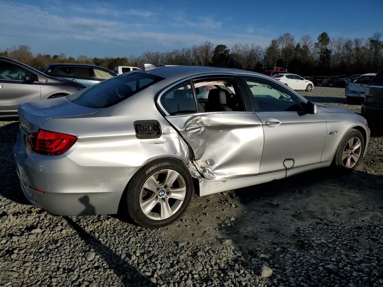 Obraz 3 z 2013 BMW 528 XI 2013 z VIN WBAXH5C50DD112966