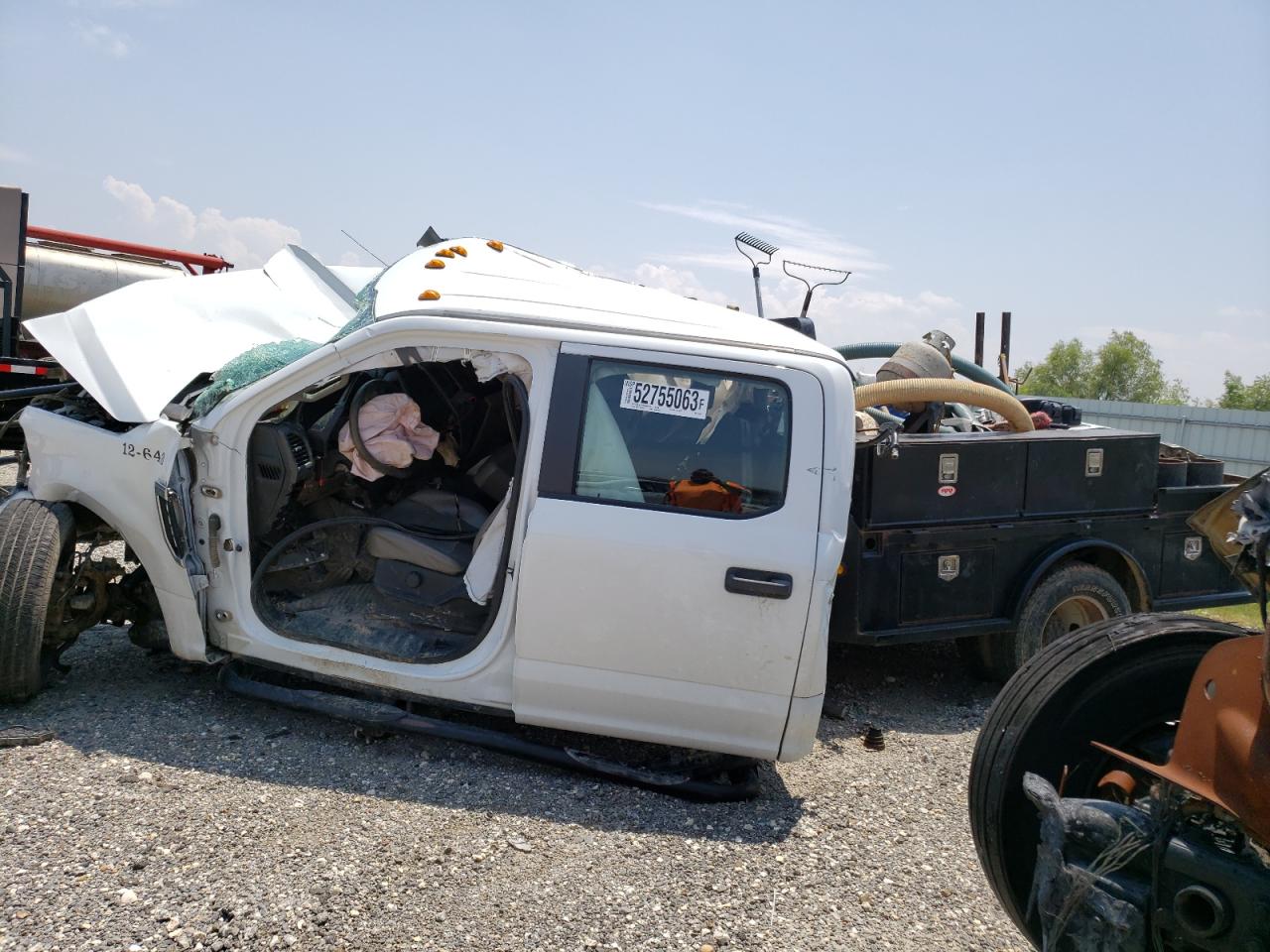 Image 3 of 2019 FORD F350 SUPER DUTY 2019 with VIN 1FD8W3HT2KED19239