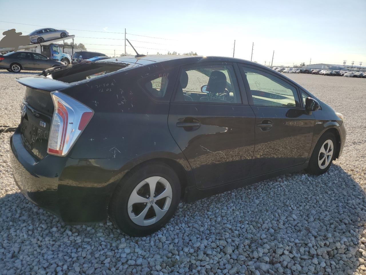 Image 3 of 2015 TOYOTA PRIUS  2015 with VIN JTDKN3DU9F1928093