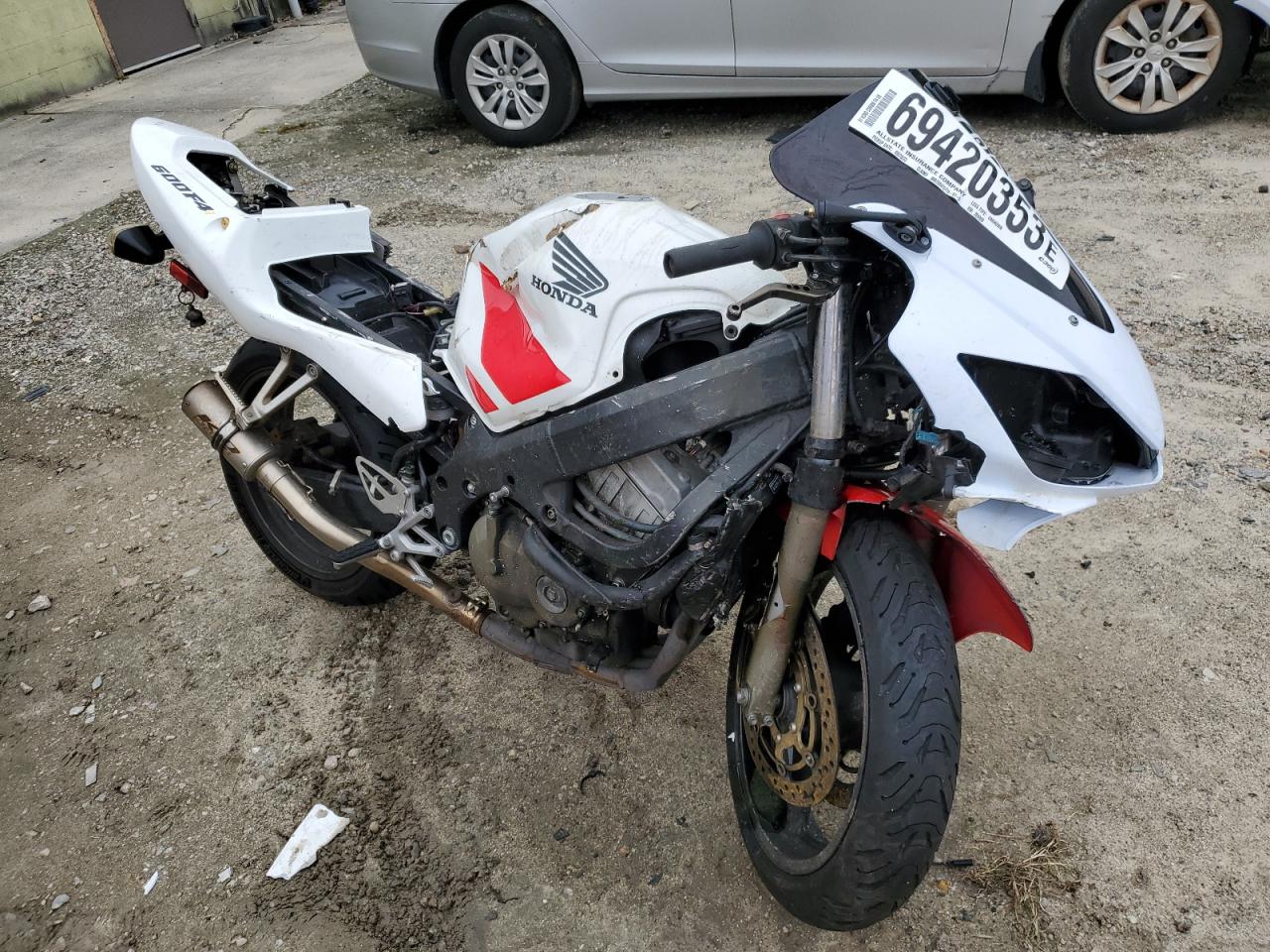 Image 1 of 2001 HONDA CBR600 F4 2001 with VIN JH2PC35071M209009