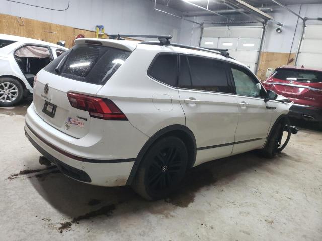 Image 3 of 2022 VOLKSWAGEN TIGUAN SE R-LINE BLACK 2022 with VIN 3VV8B7AX7NM036999