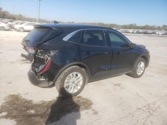 Image 3 of 2020 FORD ESCAPE SE 2020 with VIN 1FMCU0G61LUB03920